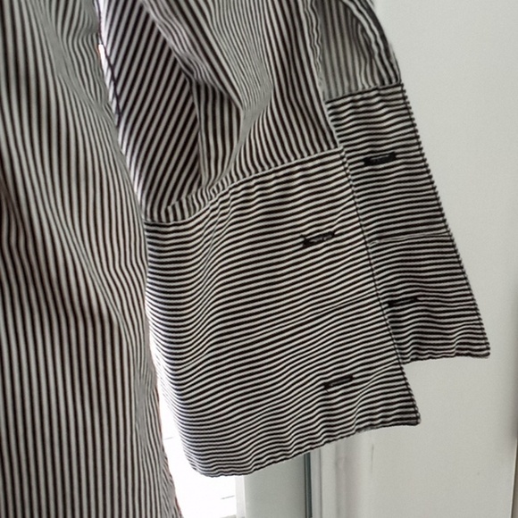 Back/white Striped Shirt. Small - Picture 4 of 5